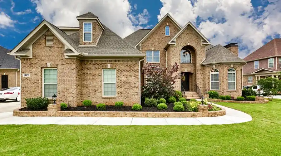 109 Fieldmaster Dr,Madison,35758,United States,5 Bedrooms Bedrooms,12 Rooms Rooms,5 BathroomsBathrooms,Residential,Fieldmaster,243415