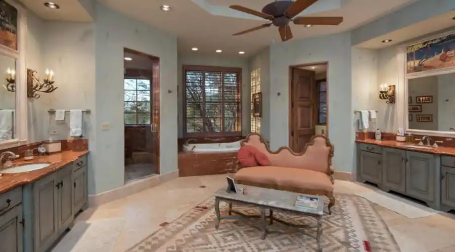 7406 N Secret Canyon Drive,Tucson,Arizona 85718,United States,4 Bedrooms Bedrooms,4 BathroomsBathrooms,Residential,N Secret Canyon Drive,246132