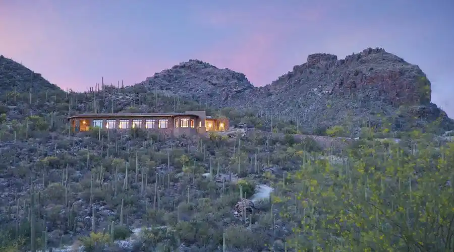 6799 N Rattlesnake Canyon Road,Tucson,Arizona 85750,United States,5 Bedrooms Bedrooms,7 BathroomsBathrooms,Residential,N Rattlesnake Canyon Road,246133