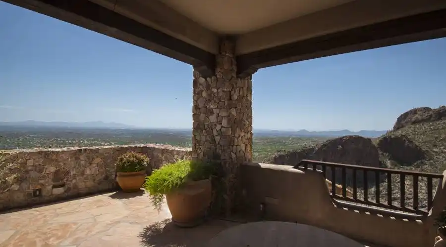 6799 N Rattlesnake Canyon Road,Tucson,Arizona 85750,United States,5 Bedrooms Bedrooms,7 BathroomsBathrooms,Residential,N Rattlesnake Canyon Road,246133