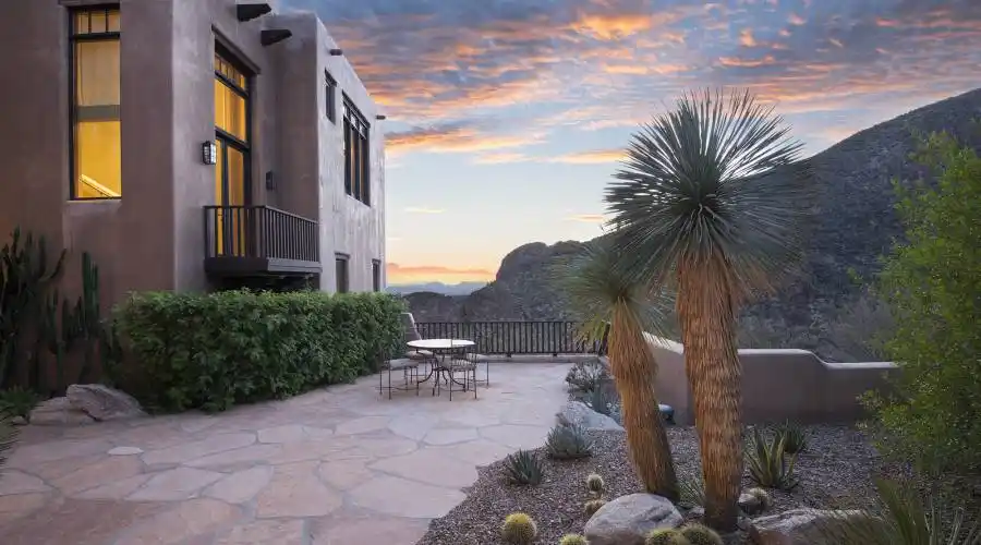 6799 N Rattlesnake Canyon Road,Tucson,Arizona 85750,United States,5 Bedrooms Bedrooms,7 BathroomsBathrooms,Residential,N Rattlesnake Canyon Road,246133