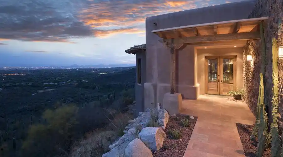 6799 N Rattlesnake Canyon Road,Tucson,Arizona 85750,United States,5 Bedrooms Bedrooms,7 BathroomsBathrooms,Residential,N Rattlesnake Canyon Road,246133