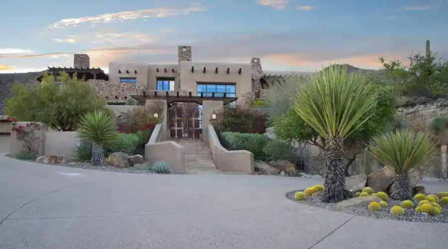 6799 N Rattlesnake Canyon Road,Tucson,Arizona 85750,United States,5 Bedrooms Bedrooms,7 BathroomsBathrooms,Residential,N Rattlesnake Canyon Road,246133