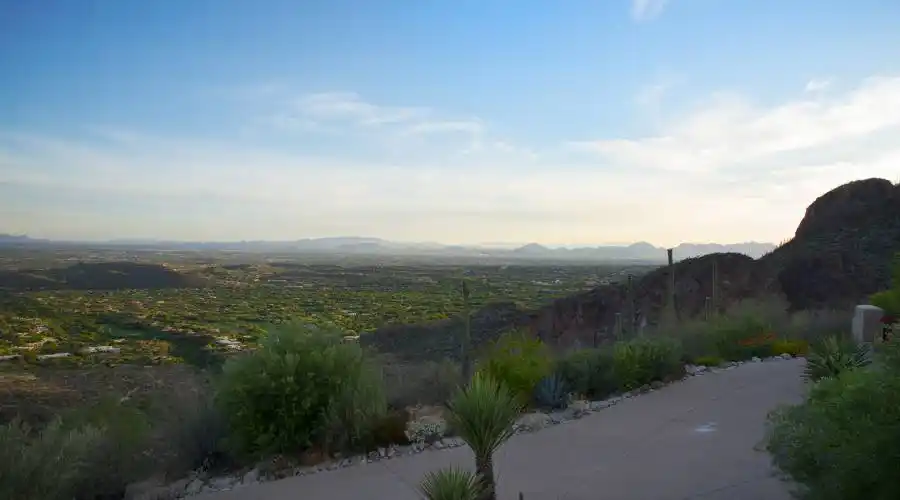 6799 N Rattlesnake Canyon Road,Tucson,Arizona 85750,United States,5 Bedrooms Bedrooms,7 BathroomsBathrooms,Residential,N Rattlesnake Canyon Road,246133