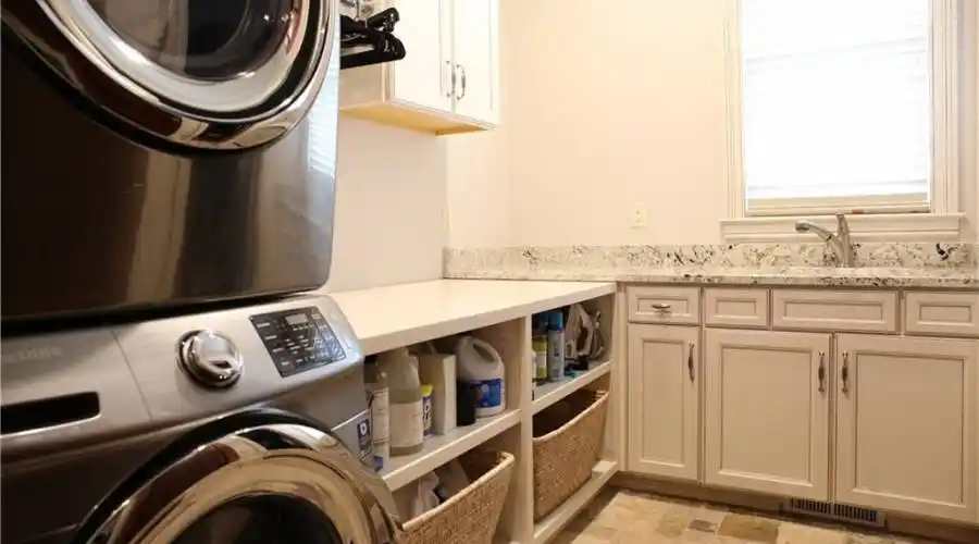 MAIN LEVEL LAUNDRY 