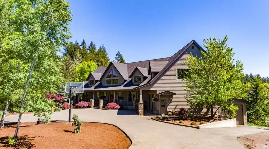 155 Upper Camp Loop Road,Roseburg,Oregon 97470,United States,7 Bedrooms Bedrooms,14 Rooms Rooms,4 BathroomsBathrooms,Residential,Upper Camp Loop Road,249331