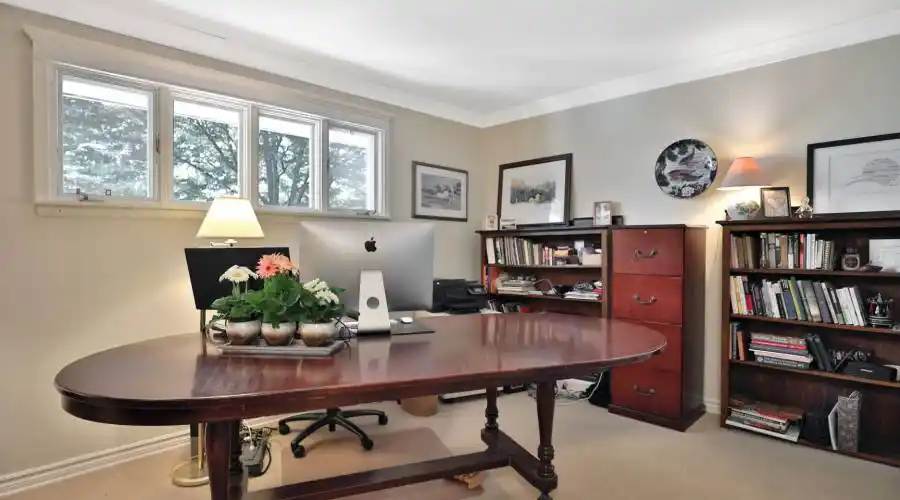 306 Lakeshore Road West,Oakville,L6K 1G1,Canada,4 Bedrooms Bedrooms,16 Rooms Rooms,4 BathroomsBathrooms,Residential,Lakeshore Road West,250627
