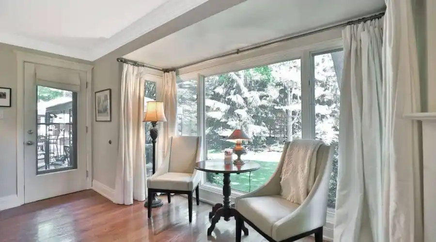 306 Lakeshore Road West,Oakville,L6K 1G1,Canada,4 Bedrooms Bedrooms,16 Rooms Rooms,4 BathroomsBathrooms,Residential,Lakeshore Road West,250627