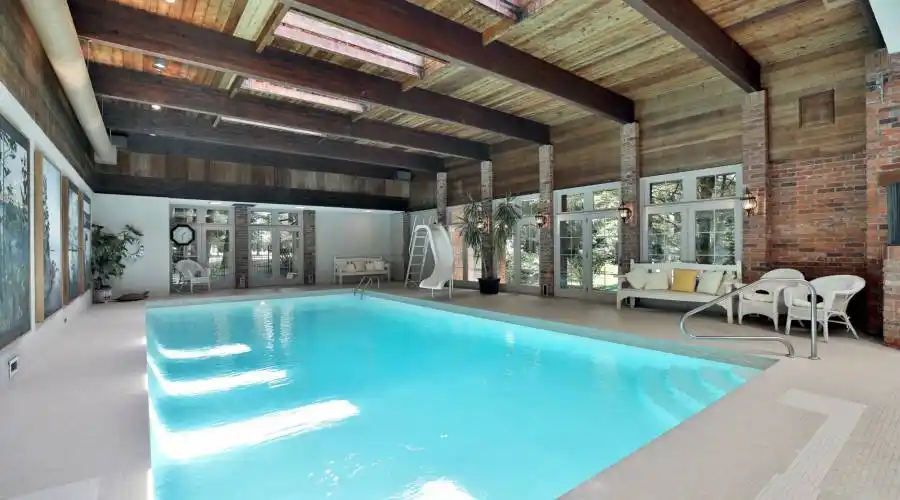 306 Lakeshore Road West,Oakville,L6K 1G1,Canada,4 Bedrooms Bedrooms,16 Rooms Rooms,4 BathroomsBathrooms,Residential,Lakeshore Road West,250627