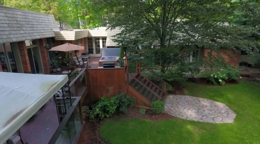 306 Lakeshore Road West,Oakville,L6K 1G1,Canada,4 Bedrooms Bedrooms,16 Rooms Rooms,4 BathroomsBathrooms,Residential,Lakeshore Road West,250627