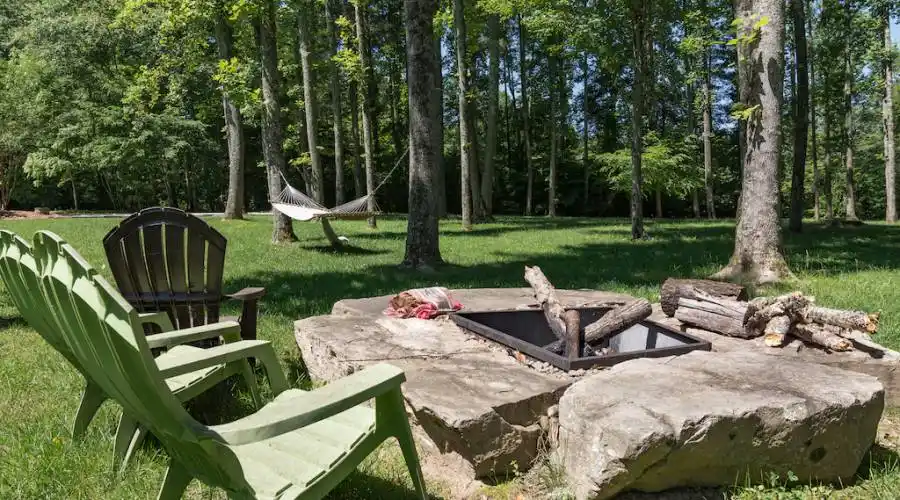 243 Poplar Lane,Pisgah Forest,North Carolina 28768,United States,4 Bedrooms Bedrooms,5 BathroomsBathrooms,Residential,Poplar ,3,252298