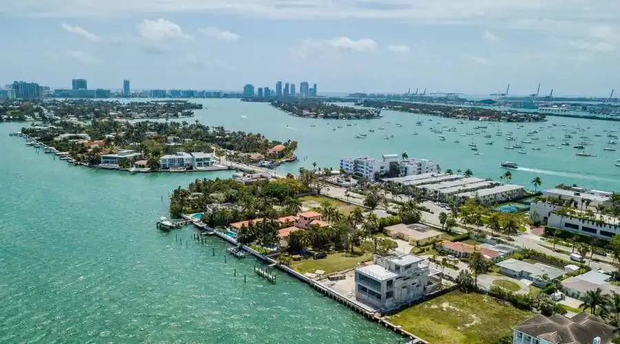 1055 Venetian Drive,Miami Beach,Florida 33139,United States,Land,Venetian,253581