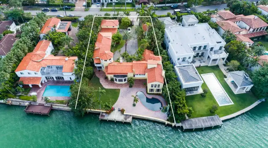 4736 N Bay Road,Miami Beach,Florida 33140,United States,9 Bedrooms Bedrooms,8 BathroomsBathrooms,Residential,N Bay Road,253583