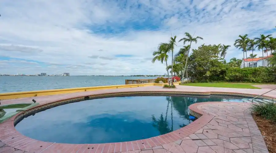 4736 N Bay Road,Miami Beach,Florida 33140,United States,9 Bedrooms Bedrooms,8 BathroomsBathrooms,Residential,N Bay Road,253583