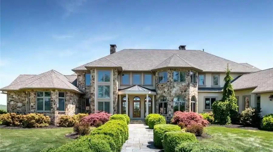 2514 Hickory Lane,Springfield Twp,Pennsylvania 18036,United States,5 Bedrooms Bedrooms,3 BathroomsBathrooms,Residential,Hickory Lane,254584