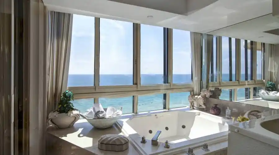 9999 Collins Ave # 17D,BAL HARBOUR,Florida 33154,United States,2 Bedrooms Bedrooms,4 BathroomsBathrooms,Waterfront,Bal Harbour Tower,Collins Ave # 17D,17,254588