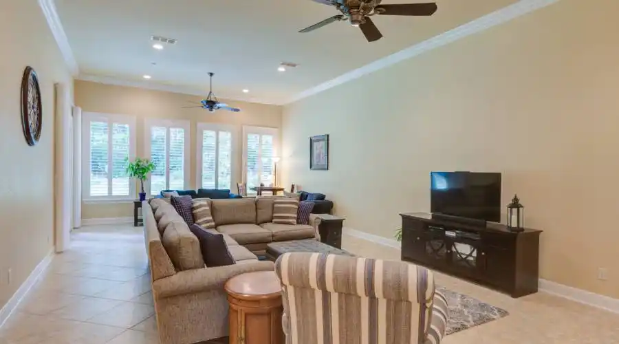 6009 Graemont Boulevard,Tyler,Texas 75703,United States,4 Bedrooms Bedrooms,10 Rooms Rooms,4 BathroomsBathrooms,Residential,Graemont Boulevard,255654
