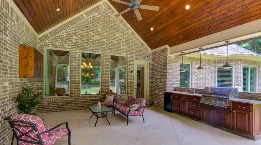 6009 Graemont Boulevard,Tyler,Texas 75703,United States,4 Bedrooms Bedrooms,10 Rooms Rooms,4 BathroomsBathrooms,Residential,Graemont Boulevard,255654