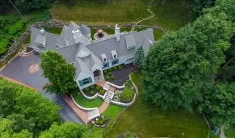 2200 Ballybunion Road,Center Valley,Pennsylvania 18034,United States,4 Bedrooms Bedrooms,20 Rooms Rooms,4 BathroomsBathrooms,Residential,Ballybunion,259006