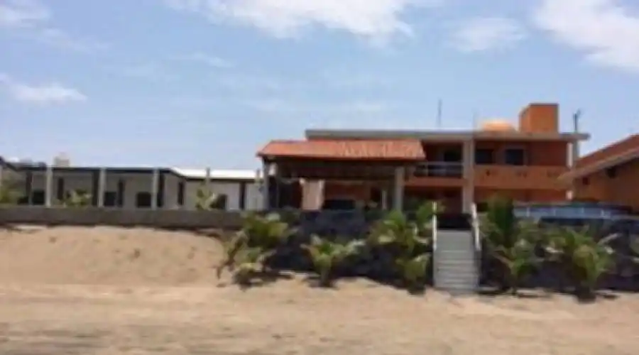 Playa Arroyo Seco,48980,Mexico,5 Bedrooms Bedrooms,3 BathroomsBathrooms,Residential,260772
