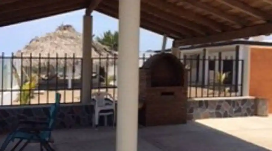 Playa Arroyo Seco,48980,Mexico,5 Bedrooms Bedrooms,3 BathroomsBathrooms,Residential,260772