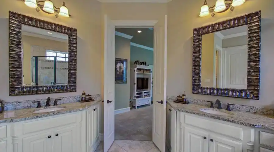 7742 Cross Road,Tyler,Texas 75703,United States,4 Bedrooms Bedrooms,10 Rooms Rooms,4 BathroomsBathrooms,Residential,Cross Road,260778