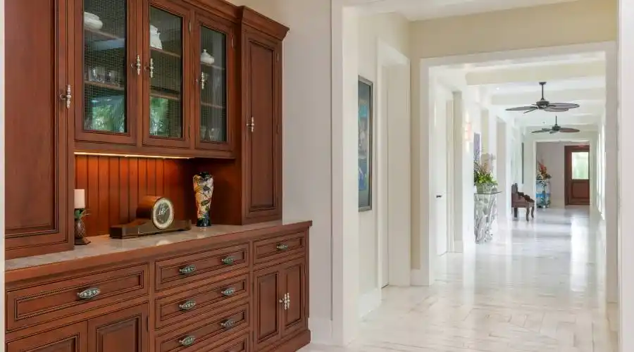 7925 S Tropical Trail,Merritt Island,Florida 32952,United States,5 Bedrooms Bedrooms,27 Rooms Rooms,6 BathroomsBathrooms,Residential,S Tropical Trail,265131