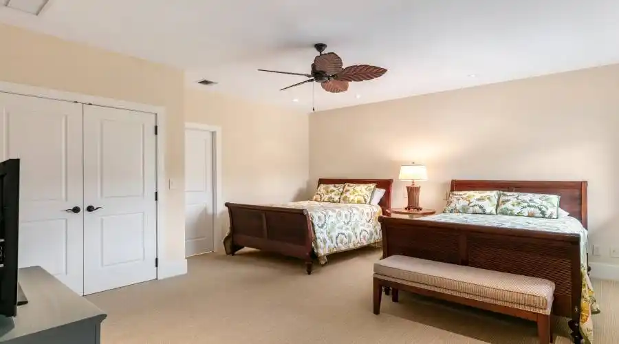 7925 S Tropical Trail,Merritt Island,Florida 32952,United States,5 Bedrooms Bedrooms,27 Rooms Rooms,6 BathroomsBathrooms,Residential,S Tropical Trail,265131