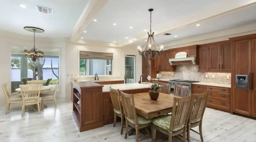 7925 S Tropical Trail,Merritt Island,Florida 32952,United States,5 Bedrooms Bedrooms,27 Rooms Rooms,6 BathroomsBathrooms,Residential,S Tropical Trail,265131