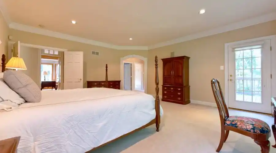2450 Ballybunion Road,Center Valley,Pennsylvania 18034,United States,5 Bedrooms Bedrooms,21 Rooms Rooms,5 BathroomsBathrooms,Residential,Ballybunion,268036