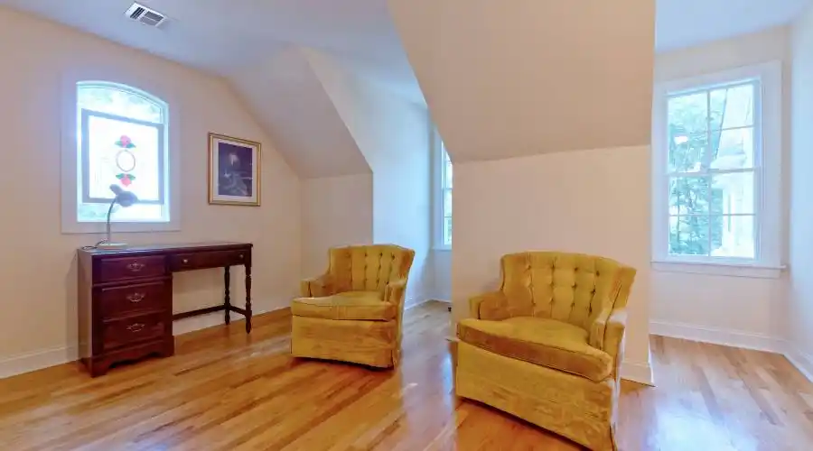 2450 Ballybunion Road,Center Valley,Pennsylvania 18034,United States,5 Bedrooms Bedrooms,21 Rooms Rooms,5 BathroomsBathrooms,Residential,Ballybunion,268036