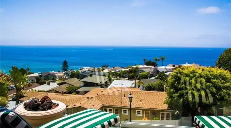 2175 Highland Way,Laguna Beach,California 92651,United States,3 Bedrooms Bedrooms,6 Rooms Rooms,2 BathroomsBathrooms,Residential,Highland Way,269410