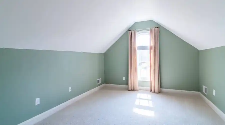 1954 O'brien's Court,Bethlehem,Pennsylvania 18015,United States,4 Bedrooms Bedrooms,13 Rooms Rooms,5 BathroomsBathrooms,Residential,O'brien's,272779