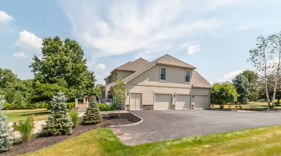 1954 O'brien's Court,Bethlehem,Pennsylvania 18015,United States,4 Bedrooms Bedrooms,13 Rooms Rooms,5 BathroomsBathrooms,Residential,O'brien's,272779