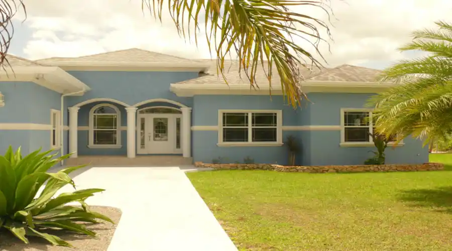 Cayman Islands,3 Bedrooms Bedrooms,2 BathroomsBathrooms,Residential,272817
