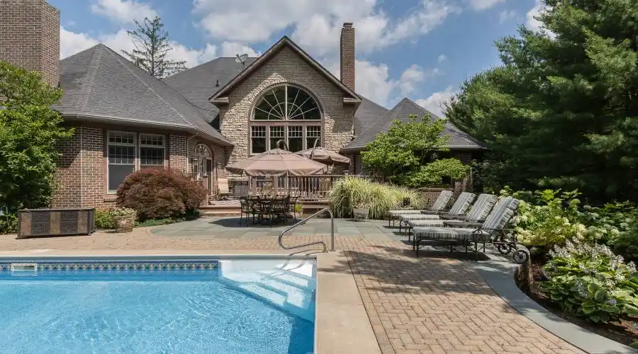 10 Easton Lane- Moreland Hills- Ohio 44022- United States, 4 Bedrooms Bedrooms, 12 Rooms Rooms,4 BathroomsBathrooms,Residential,For Sale,Easton,274241