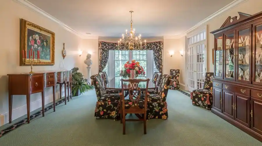10 Easton Lane- Moreland Hills- Ohio 44022- United States, 4 Bedrooms Bedrooms, 12 Rooms Rooms,4 BathroomsBathrooms,Residential,For Sale,Easton,274241