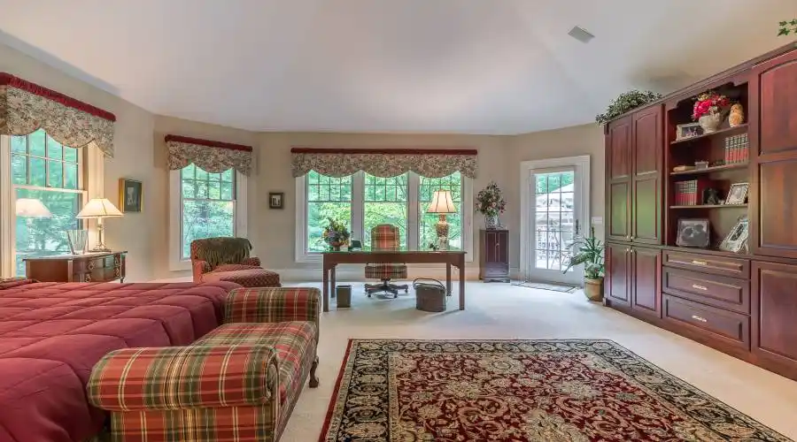 10 Easton Lane- Moreland Hills- Ohio 44022- United States, 4 Bedrooms Bedrooms, 12 Rooms Rooms,4 BathroomsBathrooms,Residential,For Sale,Easton,274241