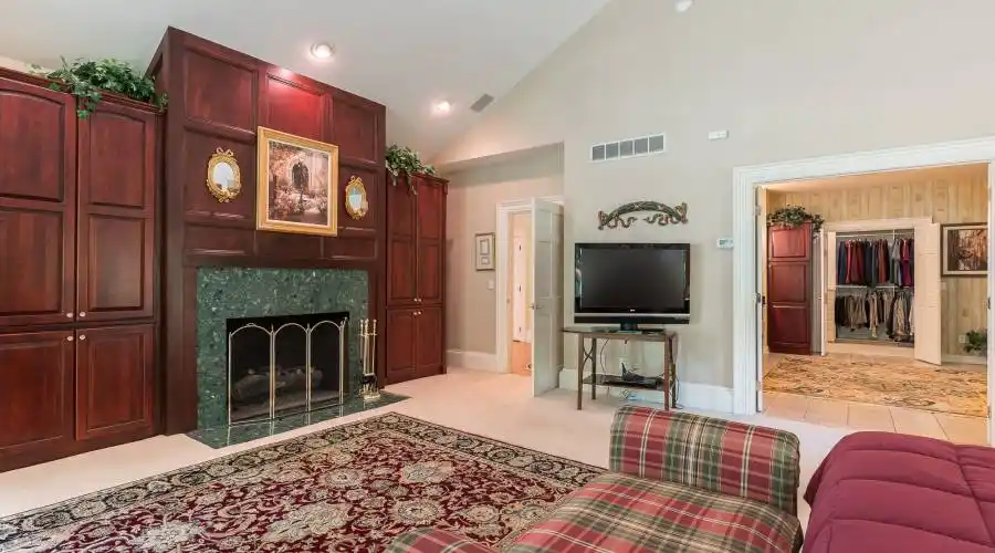 10 Easton Lane- Moreland Hills- Ohio 44022- United States, 4 Bedrooms Bedrooms, 12 Rooms Rooms,4 BathroomsBathrooms,Residential,For Sale,Easton,274241