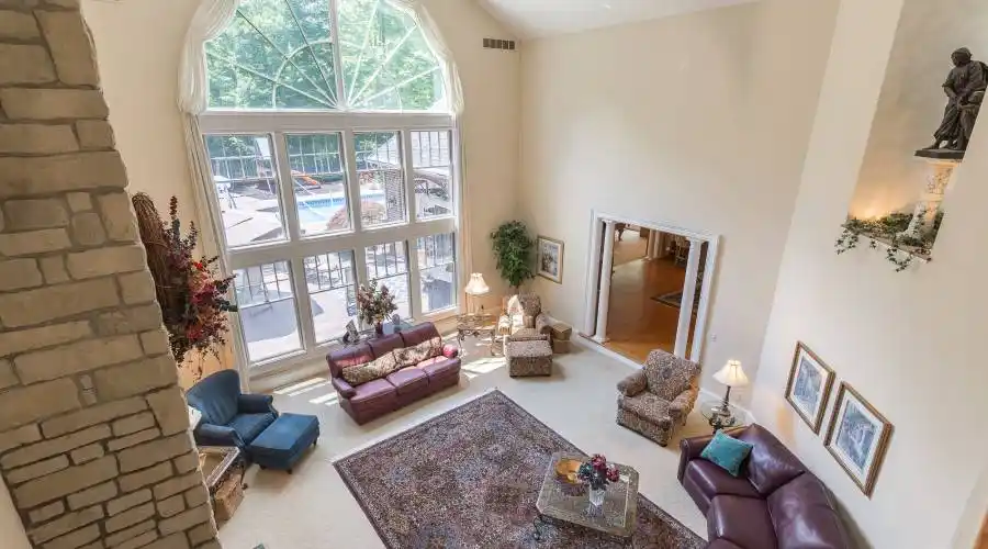 10 Easton Lane- Moreland Hills- Ohio 44022- United States, 4 Bedrooms Bedrooms, 12 Rooms Rooms,4 BathroomsBathrooms,Residential,For Sale,Easton,274241