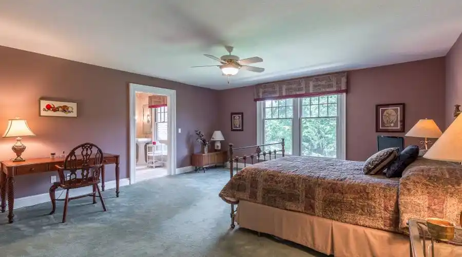 10 Easton Lane- Moreland Hills- Ohio 44022- United States, 4 Bedrooms Bedrooms, 12 Rooms Rooms,4 BathroomsBathrooms,Residential,For Sale,Easton,274241