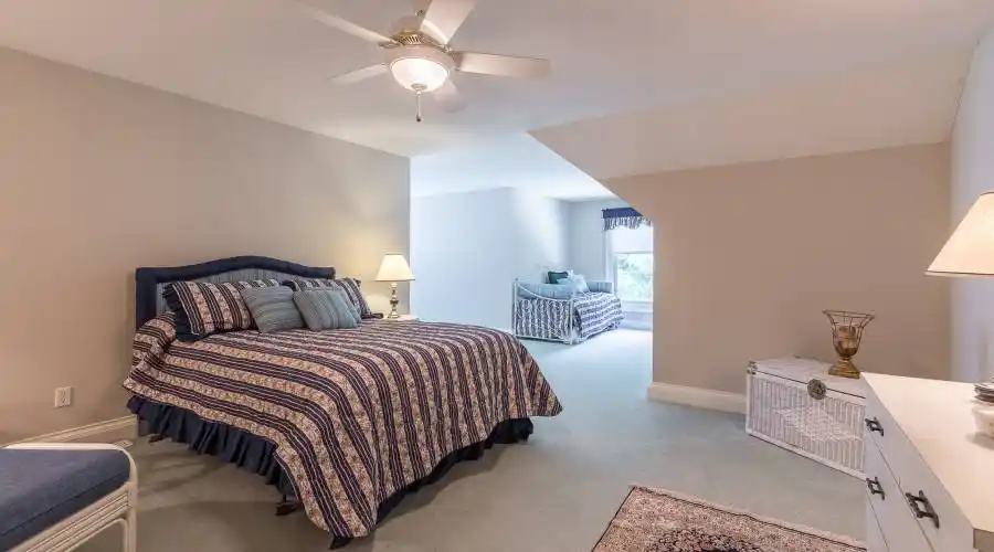 10 Easton Lane- Moreland Hills- Ohio 44022- United States, 4 Bedrooms Bedrooms, 12 Rooms Rooms,4 BathroomsBathrooms,Residential,For Sale,Easton,274241