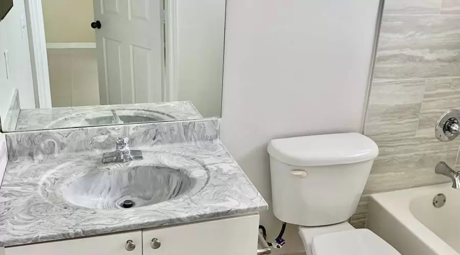 2314 Johnson St # 4A, Hollywood, Florida 33020, United States, 3 Bedrooms Bedrooms, ,2 BathroomsBathrooms,Residential,For Rent,2314 Johnson St # 4A,305702