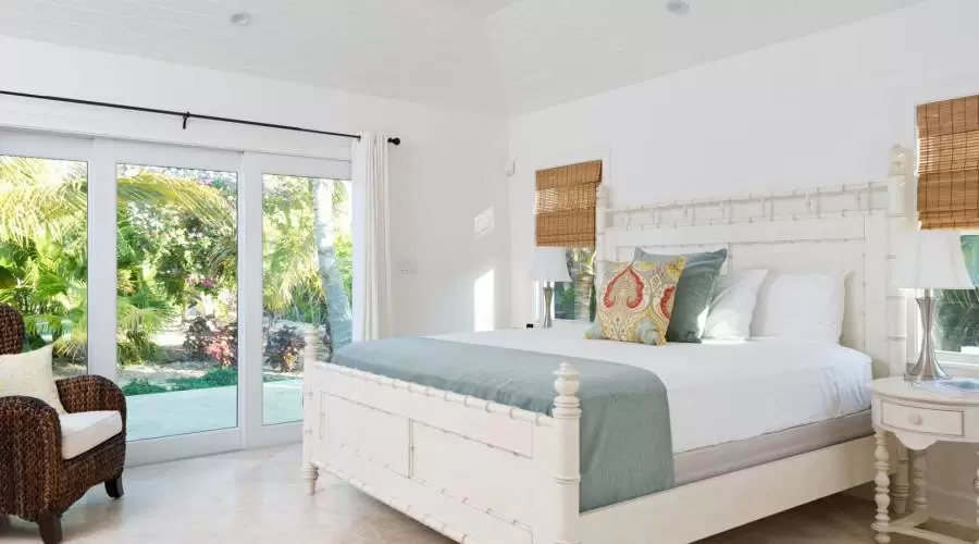 beachfront villa Leeward, Providenciales, TKCA 1ZZ, Turks/Caicos Is, 4 Bedrooms Bedrooms, ,4 BathroomsBathrooms,Residential,For Sale,beachfront villa Leeward,306380