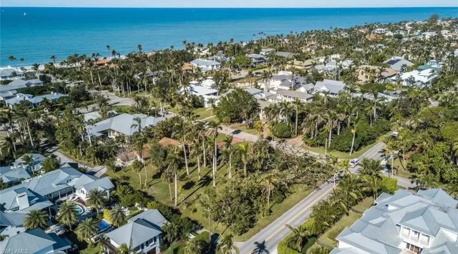 190 9th Ave S, NAPLES, Florida, United States, 5 Bedrooms Bedrooms, ,8 BathroomsBathrooms,Residential,For Sale,190 9th Ave S,328838