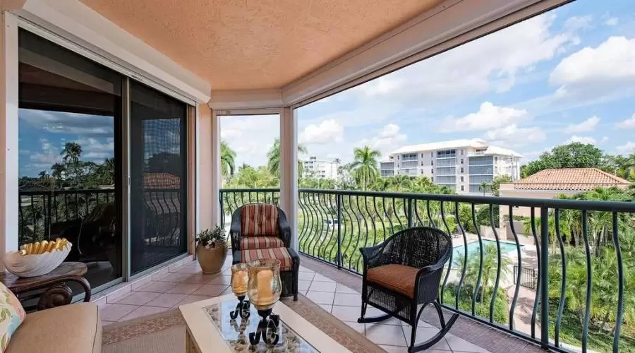 1221 Gulf Shore Blvd N 301, NAPLES, Florida, United States, 2 Bedrooms Bedrooms, ,3 BathroomsBathrooms,Residential,For Sale,1221 Gulf Shore Blvd N 301,336055