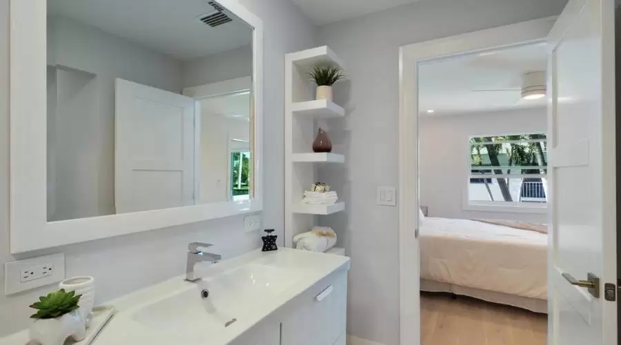 360 10th Ave S B200, NAPLES, Florida, United States, 3 Bedrooms Bedrooms, ,2 BathroomsBathrooms,Residential,For Sale,360 10th Ave S B200,353254