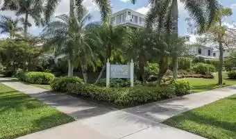 224 6th Ave S 13- NAPLES- Florida- United States, 3 Bedrooms Bedrooms, ,3 BathroomsBathrooms,Residential,For Sale,224 6th Ave S 13,369866