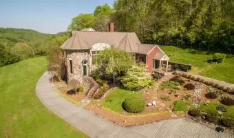 1026 Holly Tree Gap Road, Brentwood, Tennessee 37027, United States, 5 Bedrooms Bedrooms, ,3.5 BathroomsBathrooms,Residential,For Sale,Holly Tree Gap Road,428712