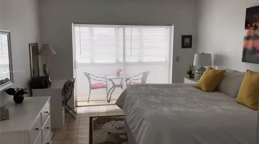329 SE 3rd St #401S, Hallandale, Florida 33009, United States, 1 Bedroom Bedrooms, ,1 BathroomBathrooms,Residential,For Sale,329 SE 3rd St #401S,428750